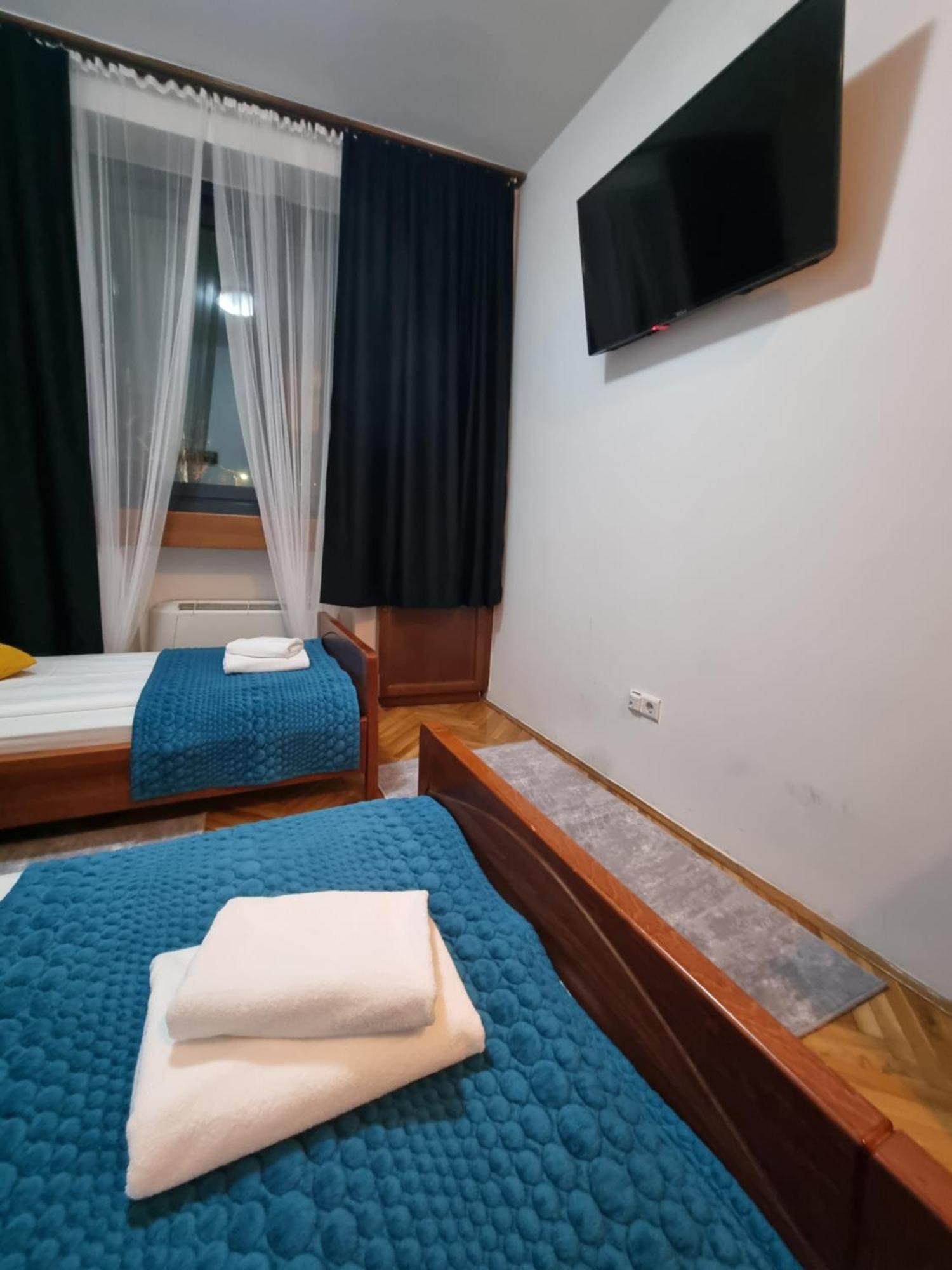 Hotel Paviljon Bihać 外观 照片