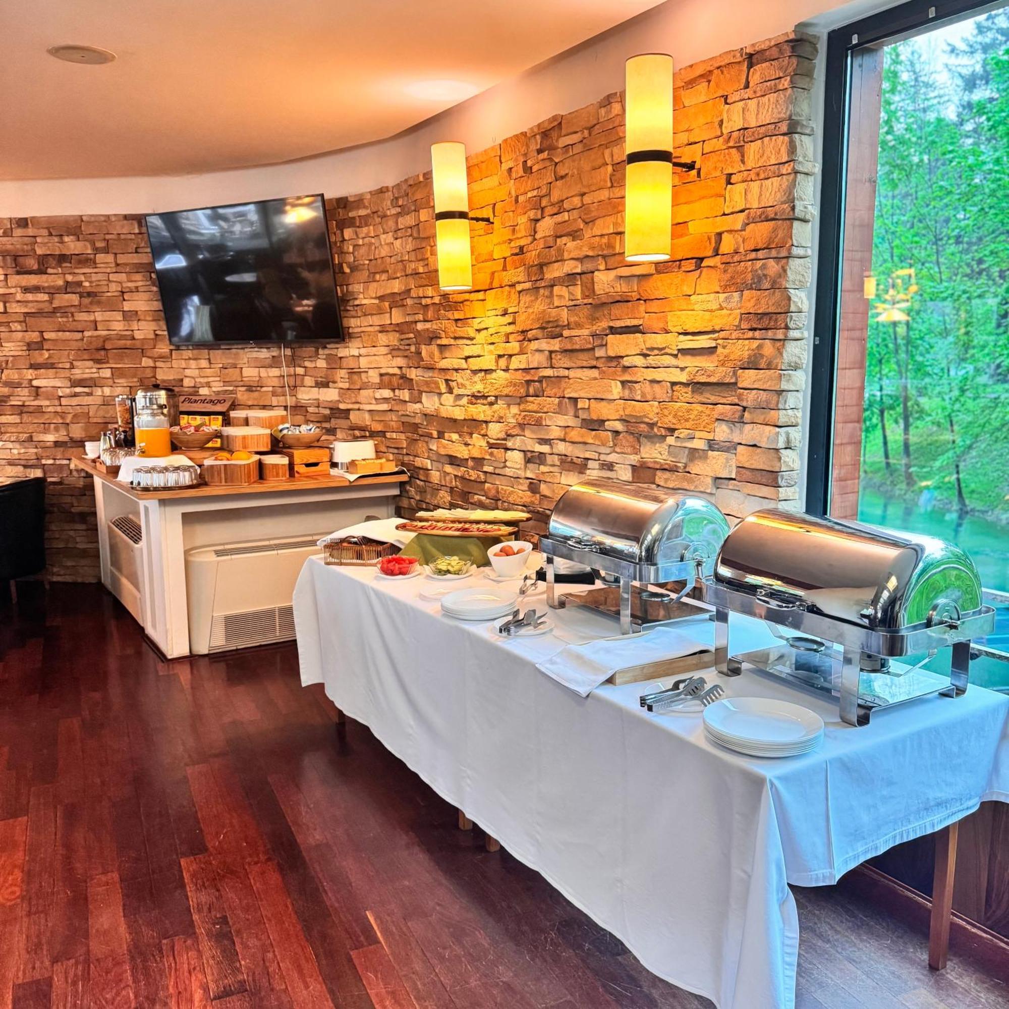 Hotel Paviljon Bihać 外观 照片