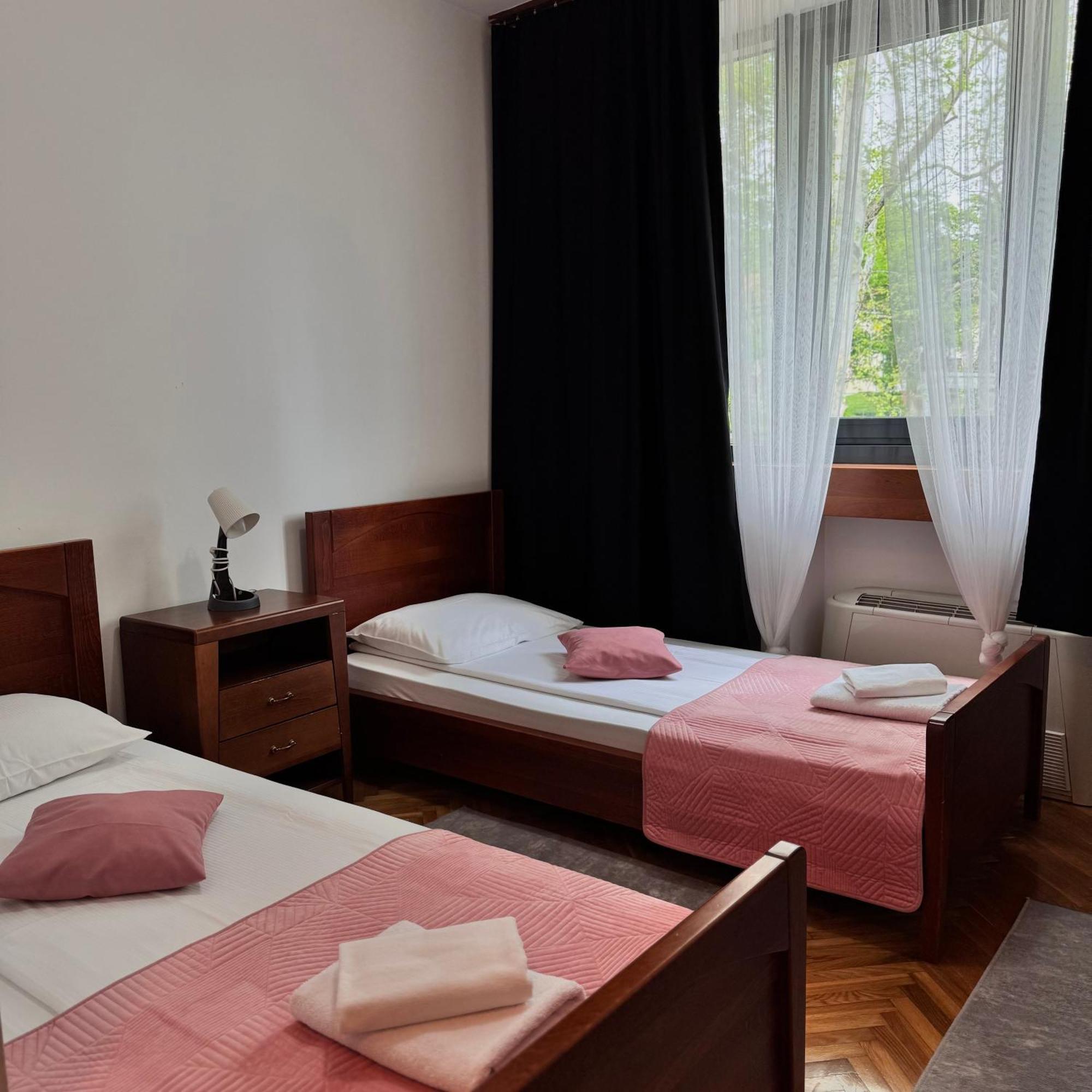 Hotel Paviljon Bihać 外观 照片