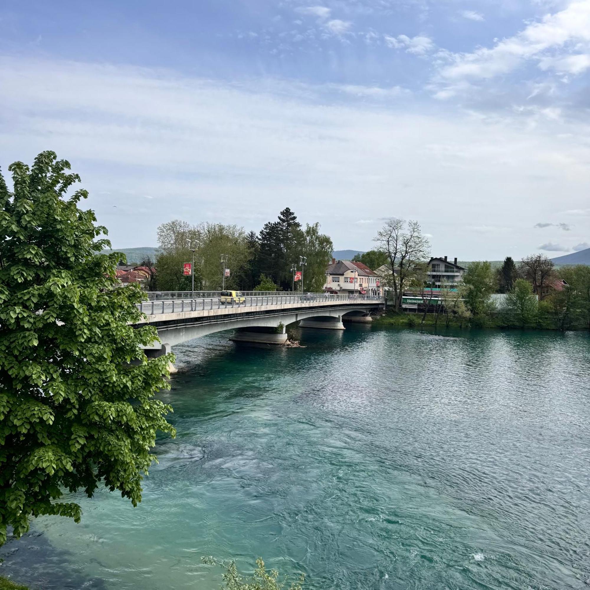 Hotel Paviljon Bihać 外观 照片