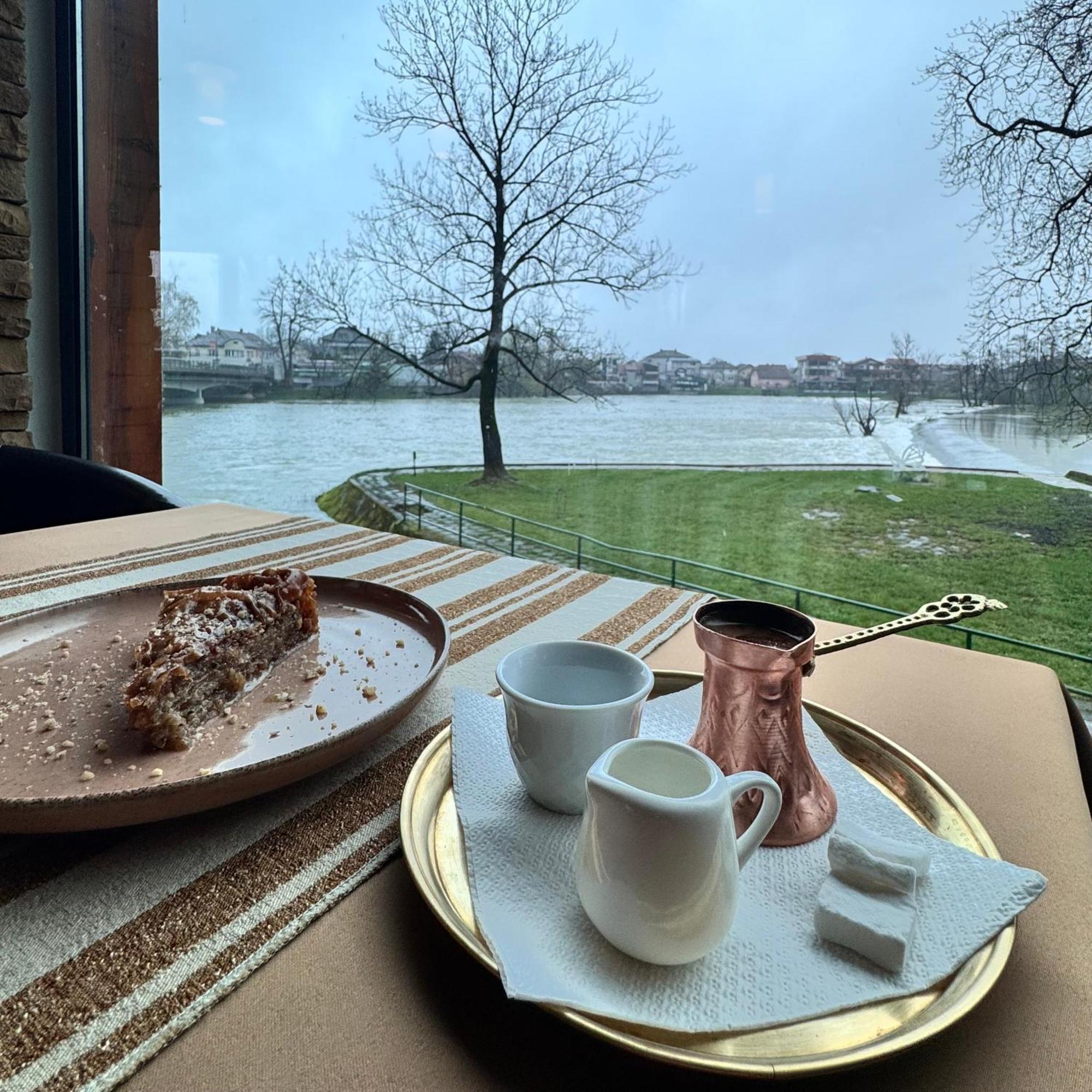Hotel Paviljon Bihać 外观 照片